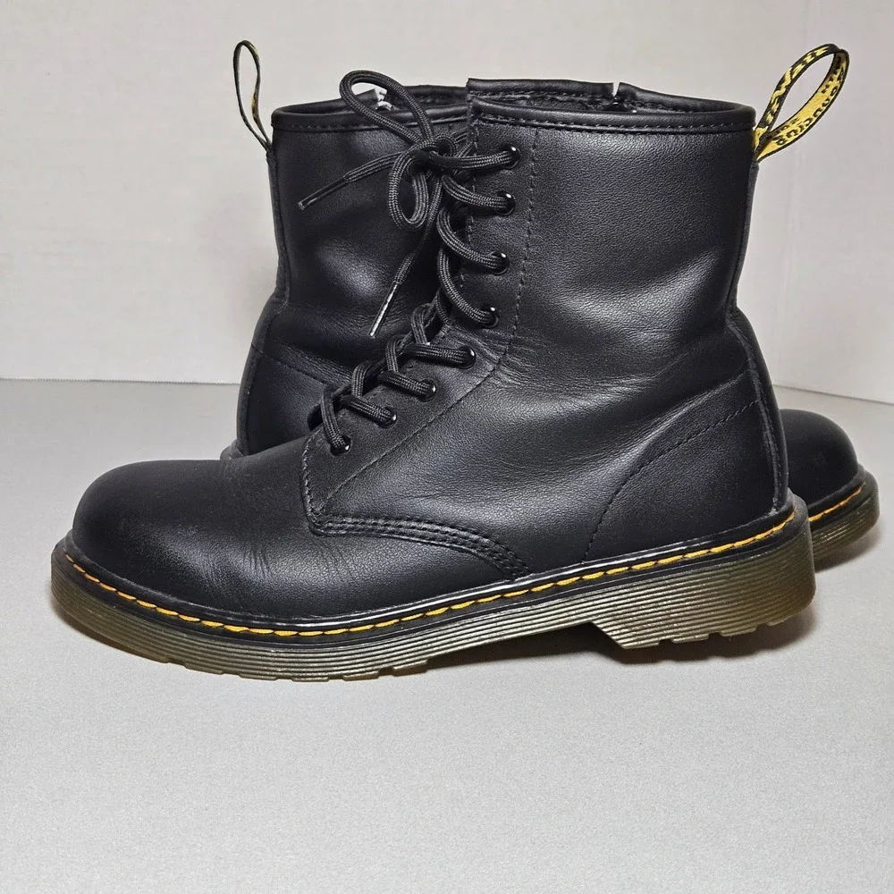 Dr. Martens 1460Y Junior Delaney Black Softy T Leather Lace Up Zip Boots Size 6L